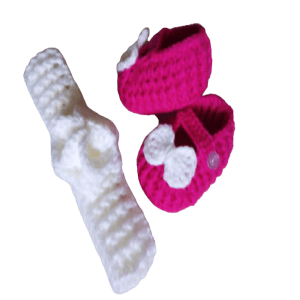 Adorable crochet babygirl booties with matching headband